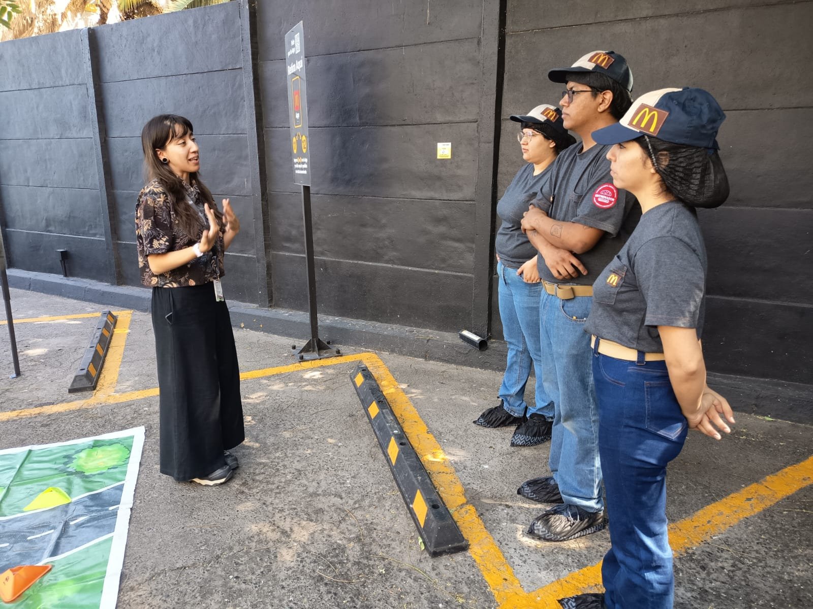 Educleta lleva la seguridad vial a Comercial Trisal