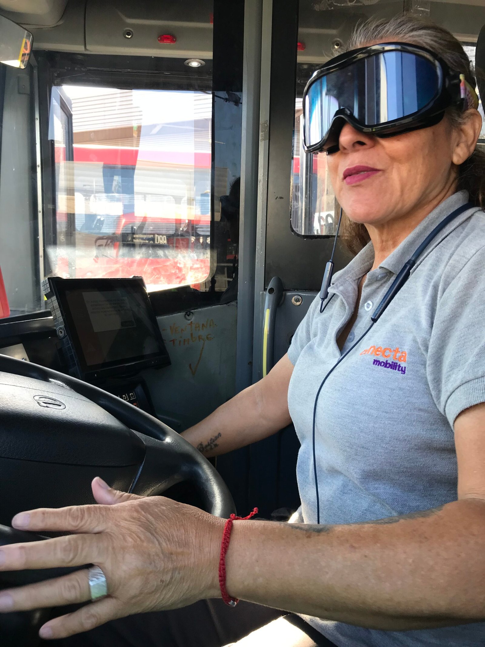 Conductores de Conecta Mobility se ponen en los zapatos del riesgo: realismo vial que transforma