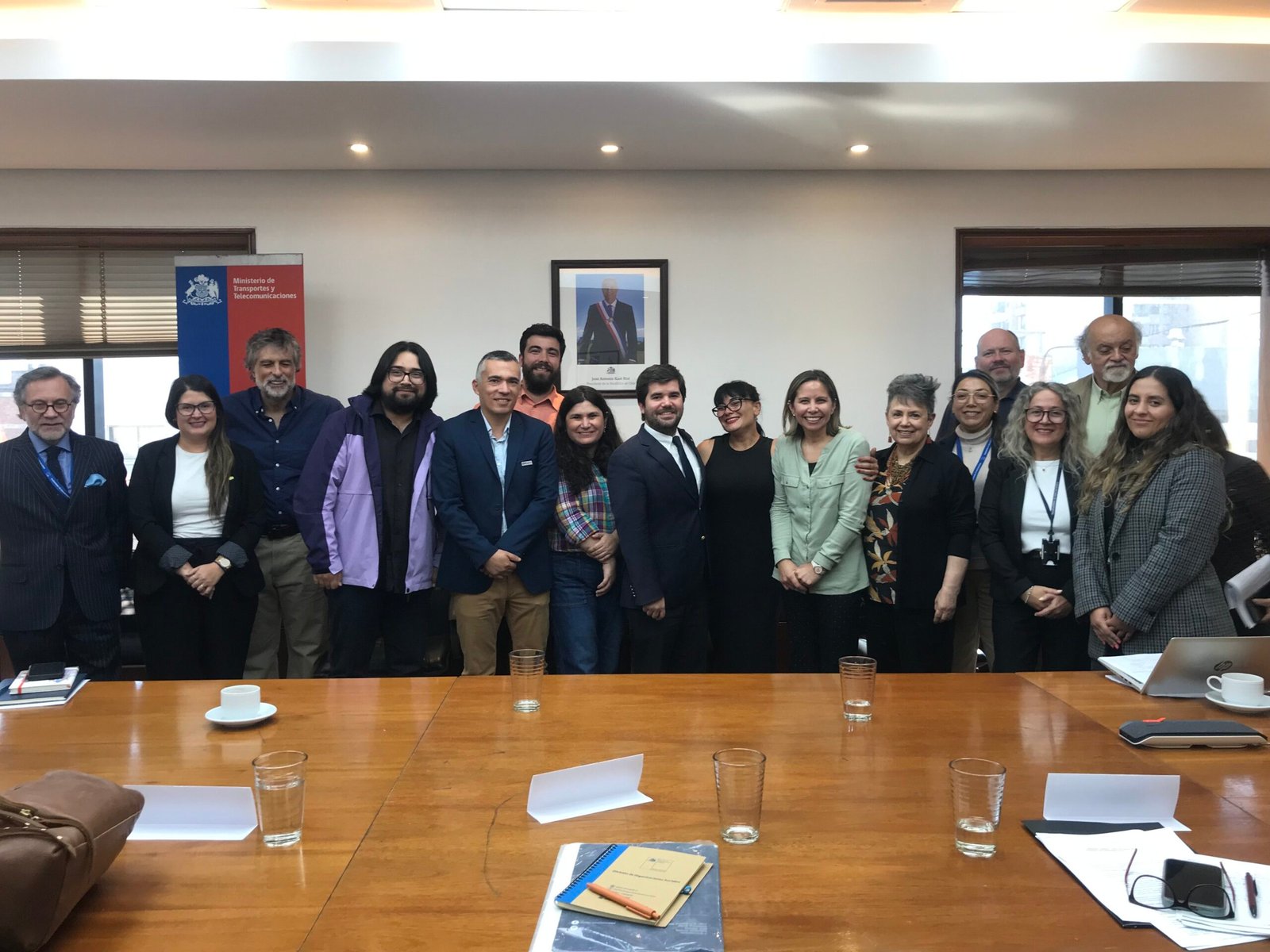 Sociedad civil y nuevas autoridades del MTT se reúnen para definir agenda de movilidad segura y sustentable